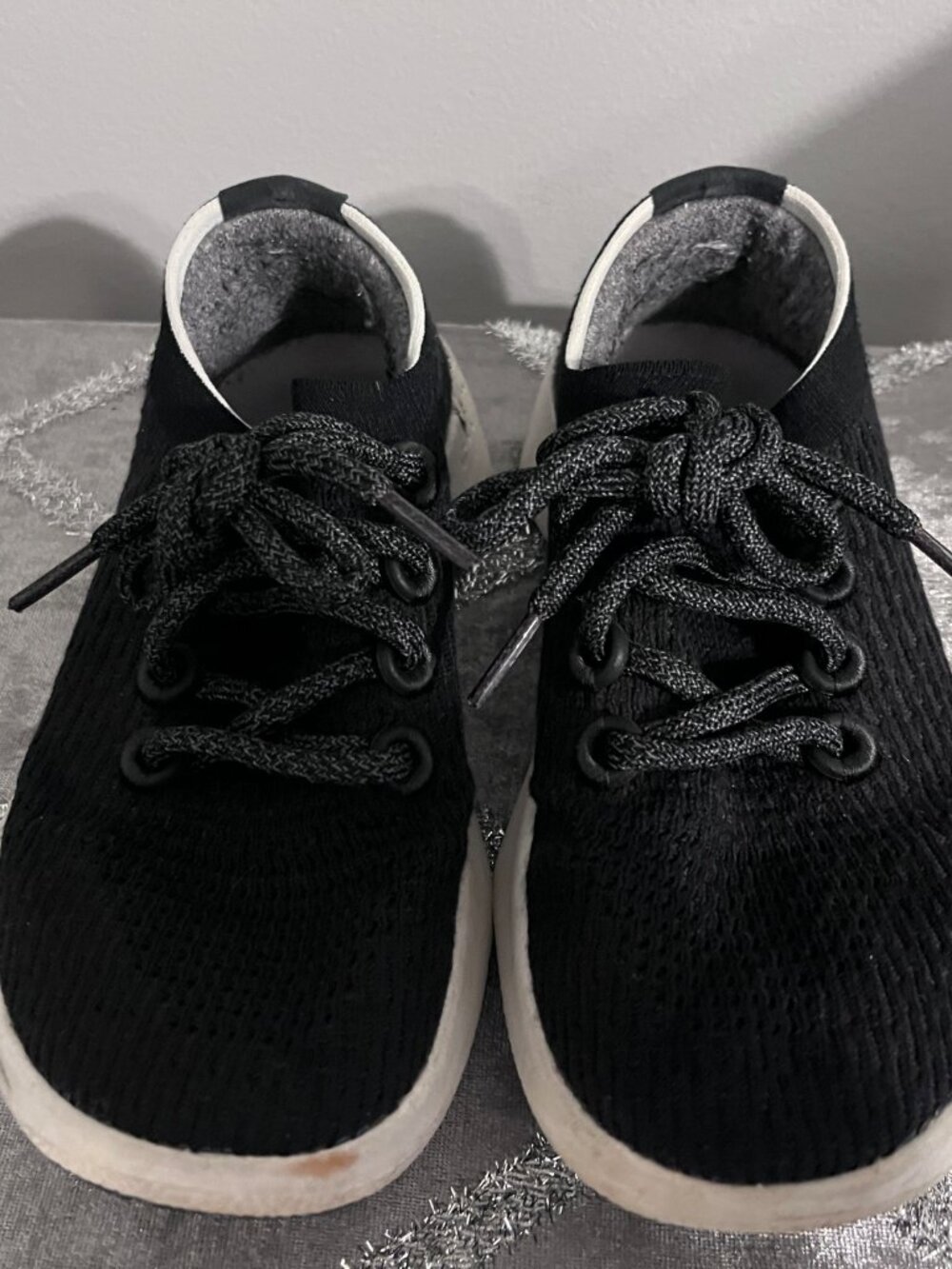 Allbirds black sneakers size 6